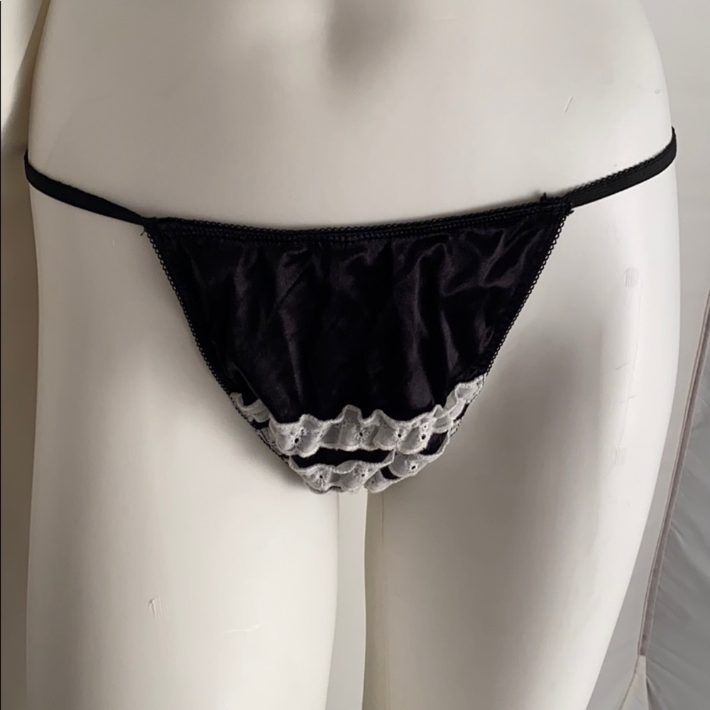 Black satin cheeky panty with ruffle XL